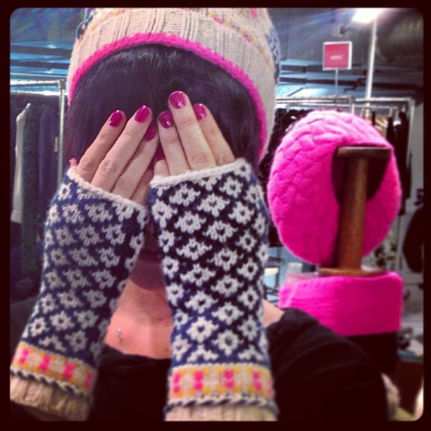 Mitaines et bonnet Merino Lowie Handmade in England